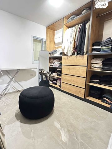 דירה, הרב מרדכי אליהו 8, השחר, דימונה