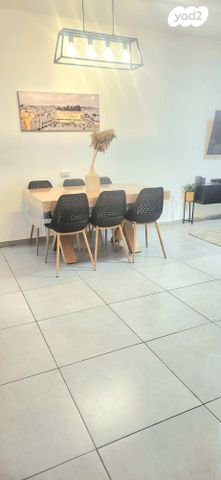 דירה, ש"י עגנון 1, נאות שמיר, יבנה