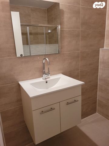 דירה, דרך מנחם בגין 160, מונטיפיורי, הרכבת, תל אביב יפו