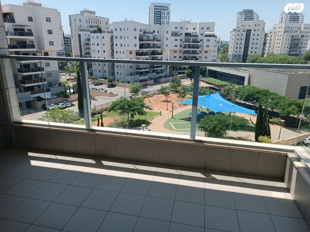 דירה, המפרש 10, נאות רבין, יבנה