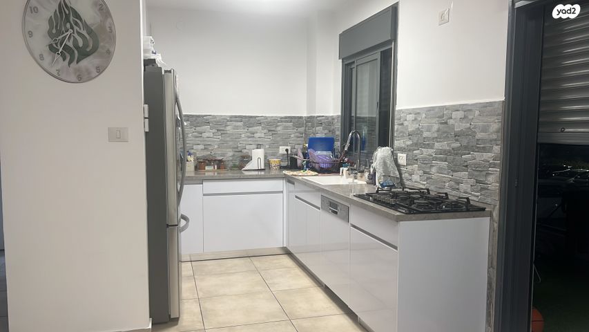 אורנה פורת 8