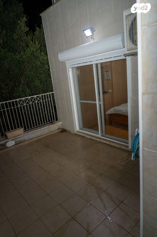 דירה, יעקב אזולאי 13, שאר העיר, חיפה