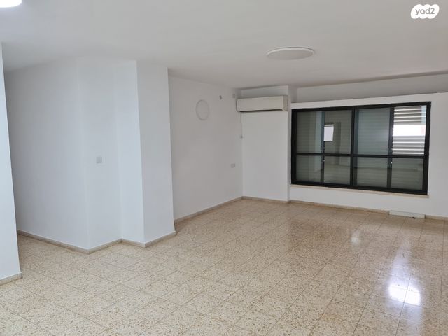 דירה, הגיבורים 52, מרכז העיר, חדרה