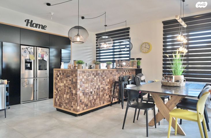 גג/ פנטהאוז, השלושה 55, עמידר, בת ים