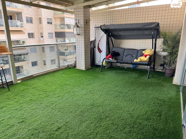 דופלקס, רמב"ם 40, רמב"ם, ראשון לציון