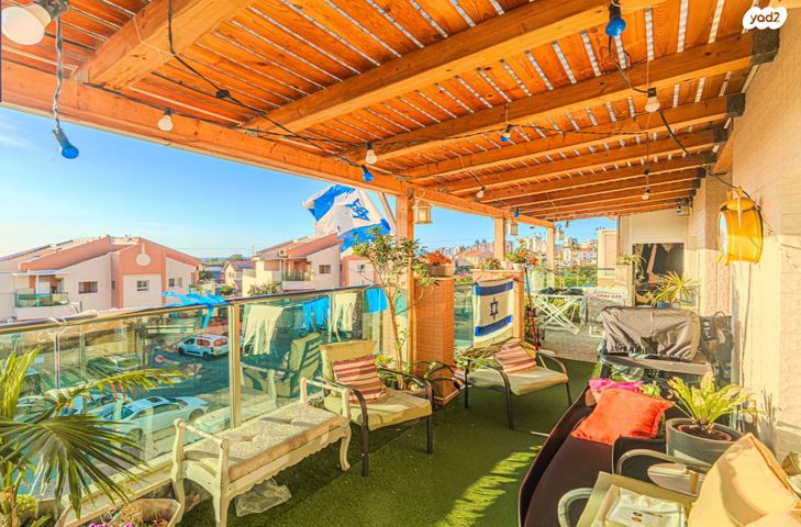 גג/ פנטהאוז, הרב מנצור בן שמעון 14, נווה ים, אשקלון