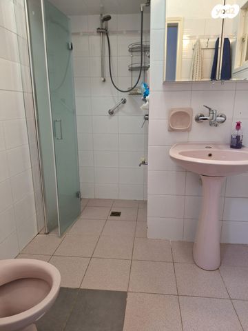 דירה, דוד צדוק 37, בן גוריון, חולון