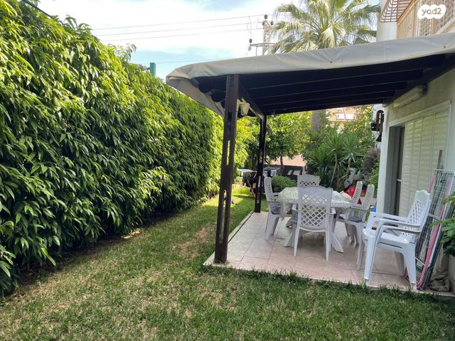 דירת גן, מנשה צלח 20, קרית מנחם בגין, רמלה