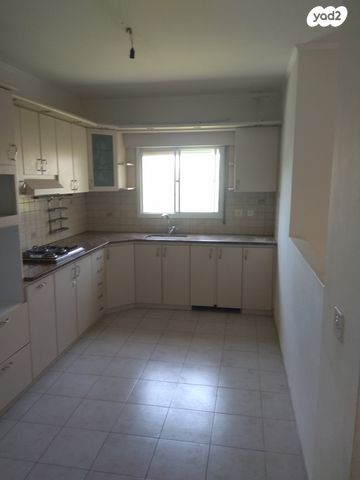 דירה, המיצר 5, גבעת יערה, יקנעם עילית