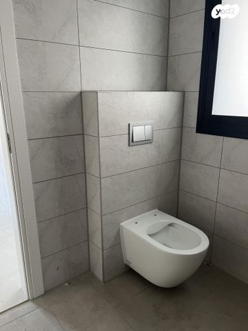 דירה, הכלניות 22, כלניות, טירת כרמל