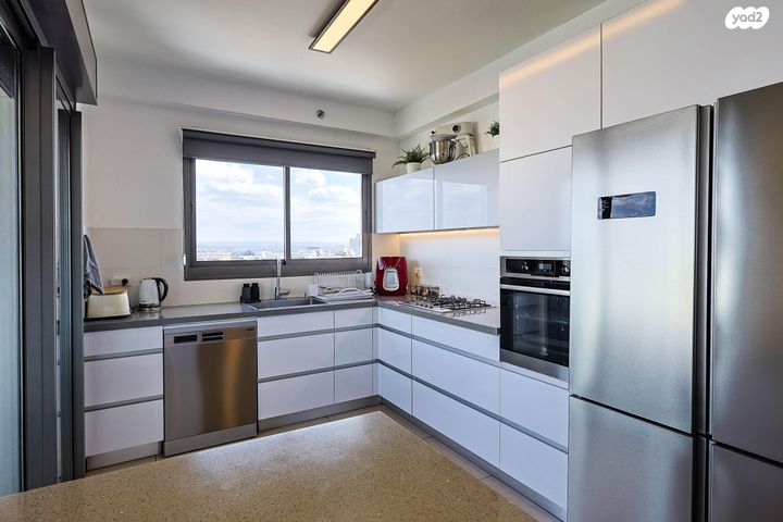 דירה, יהודה הלוי 18, שיכון רסקו, קרית אונו