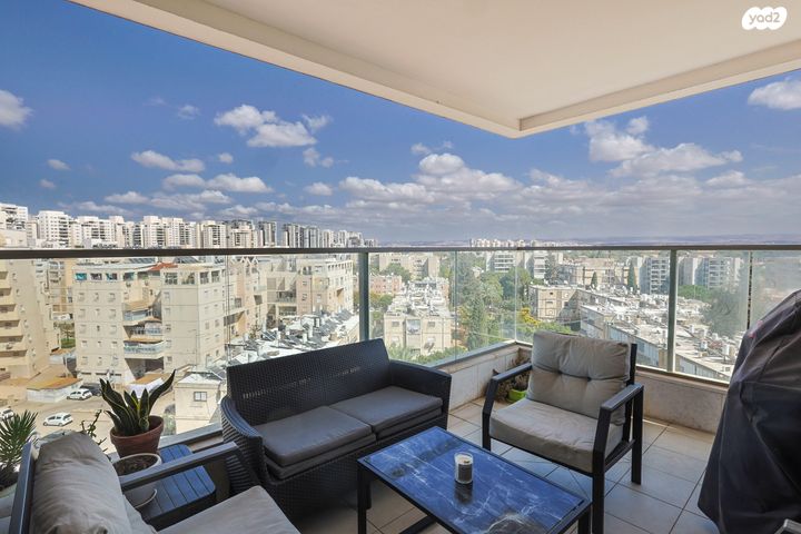 דירה, יהודה הלוי 18, שיכון רסקו, קרית אונו