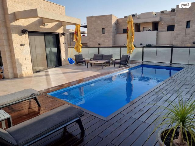 דירת גן, משעול הביכורים 3, העונות - בבניה, רובע 11, אילת