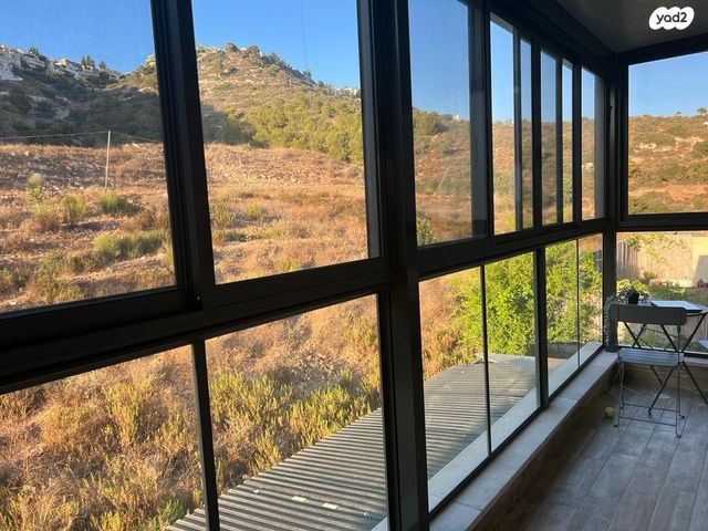 דירה, החרוב 11, שאר העיר, טירת כרמל