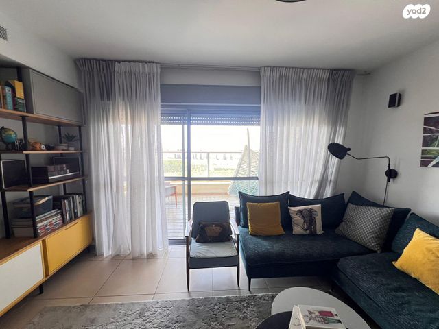 דירה, שדרות יצחק רבין 1, רמת אמיר, קדימה צורן