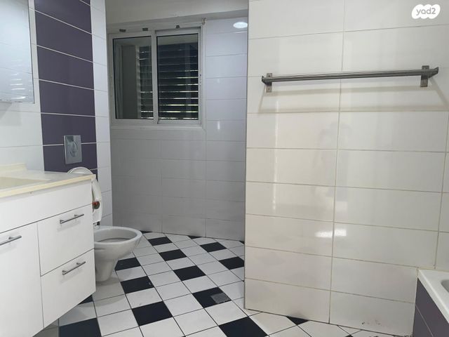 דירה, המורד 4, בורוכוב, גבעתיים