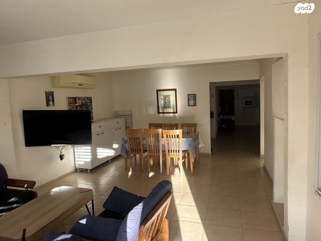 בית פרטי/ קוטג', האמהות 9, גבעת ציון וגבעת הפרחים, אשקלון