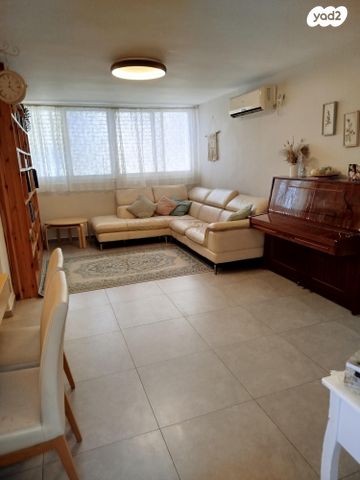 דירה, ש"י עגנון 4, קרית נורדאו, נתניה