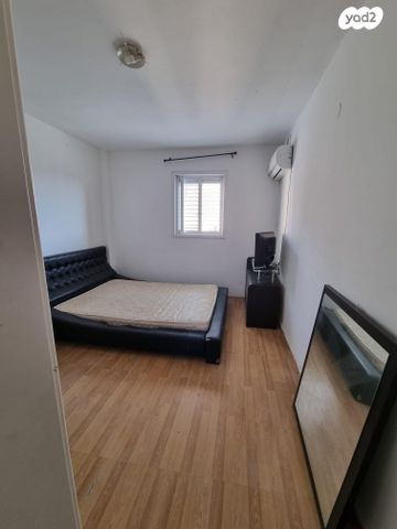 דירה, הרצל 105, שעריים, רחובות