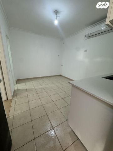 יחידת דיור, שדרות יעקב (ג'ירופי) 39, שיכוני המזרח, ראשון לציון