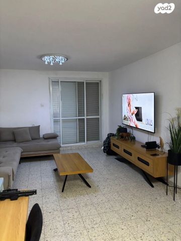 יצחק רבין 62