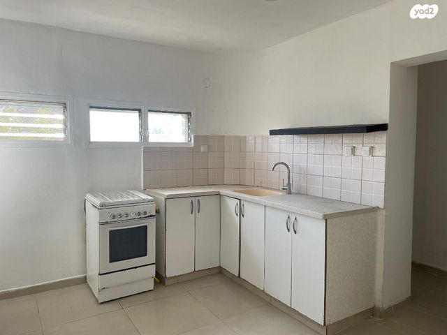 דרך מנחם בגין 31