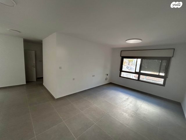 עליית הנוער 5