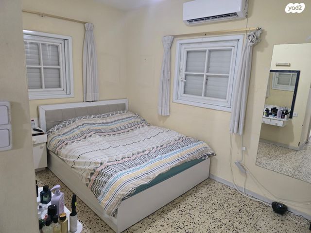 דירה, טשרניחובסקי 1, לב העיר, בת ים