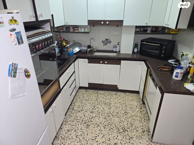 דירה, טשרניחובסקי 1, לב העיר, בת ים