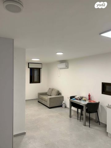 יחידת דיור, האלה 20, הר אדר, הר אדר