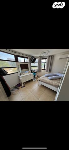 דירה, שדרות אח"י אילת 62, קרית חיים מזרחית, חיפה