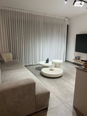 דירה, יצחק נבון 21, נאות אריאל שרון, קרית אונו