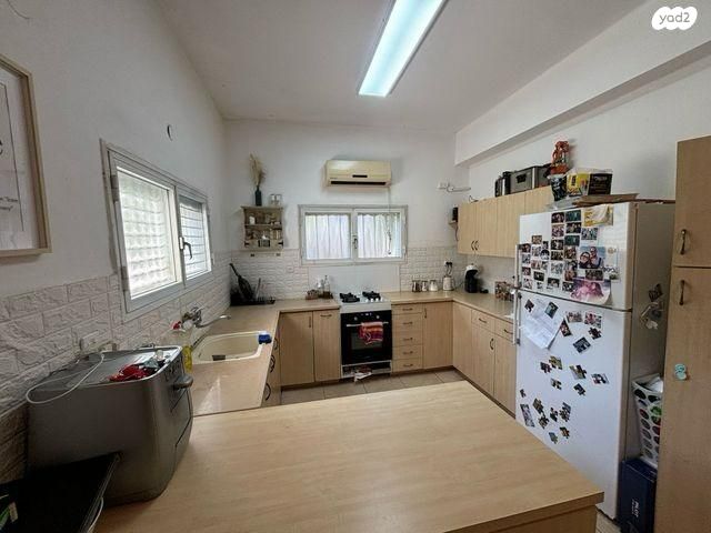 בית פרטי/ קוטג', כנרת 4, מרכז העיר, סביניה, הוותיקה, קרית ביאליק