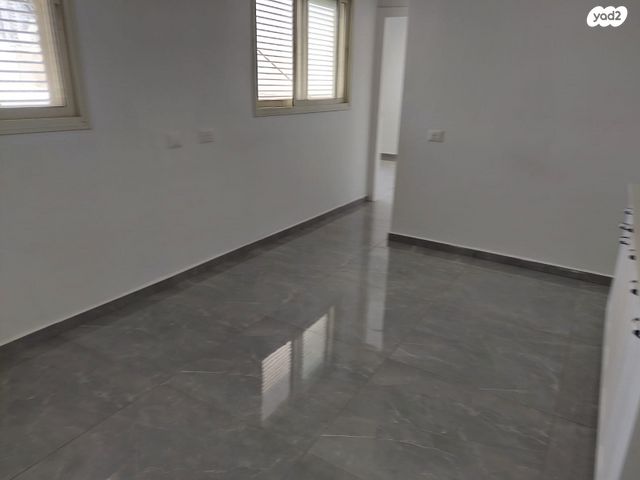 יחידת דיור, ד"ר אמיל זומרשטיין 4, צפון מערב מרכז העיר, נתניה