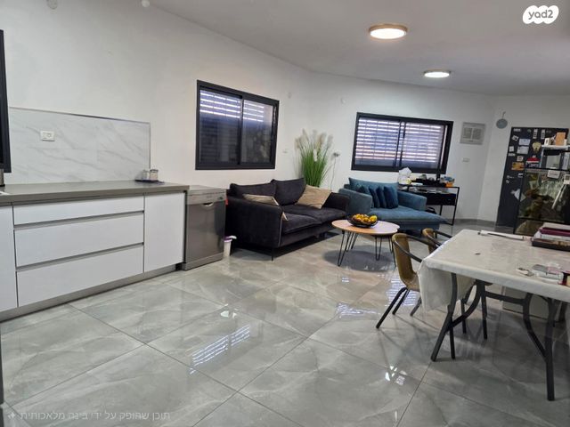 יחידת דיור, הקטלב 12, שאר העיר, חצור הגלילית