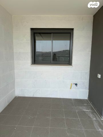 דירה, כלנית 1, צופים, צופים