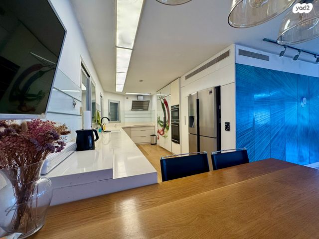 בית פרטי/ קוטג', הנשיא יצחק בן צבי 90, הרצליה פיתוח, הרצליה