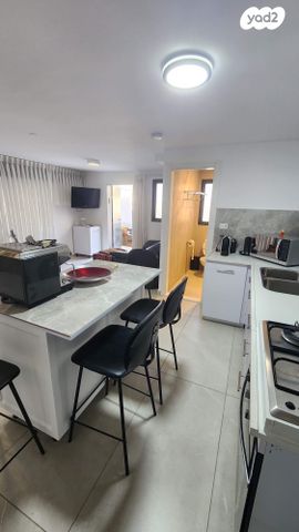 יחידת דיור, שדרות היונה 109, שאר העיר, מיתר / כרמית