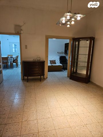 בית פרטי/ קוטג', הל"ה 7, רמת אפרים, נתניה