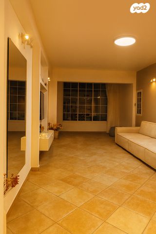 דירה, ארלוזורוב 67, שכונת הראשונים, רמת גן