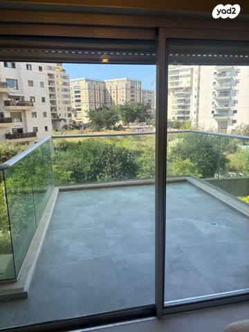 דירה, שדרות לוי אשכול 63, הגוש הגדול, רמת אביב החדשה, נופי ים, תל אביב יפו