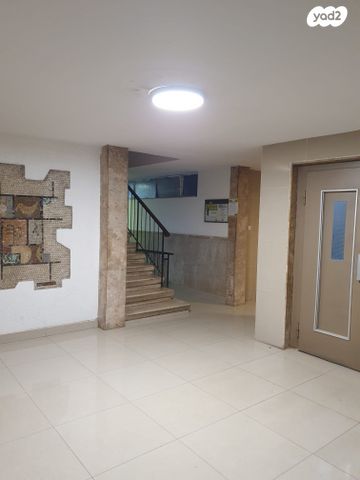 דירה, ז'בוטינסקי 134, הצפון החדש - כיכר המדינה, תל אביב יפו