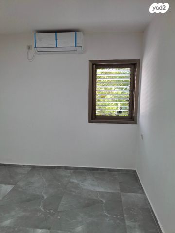 דירה, הרב אלנקווה 53, נווה ברבור, כפר שלם מערב, תל אביב יפו