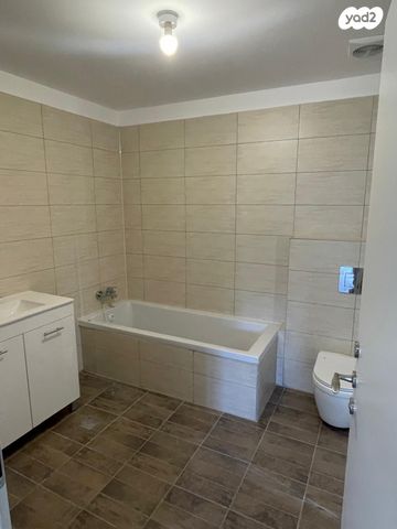 דירה, לשם 43, שאר העיר, אריאל