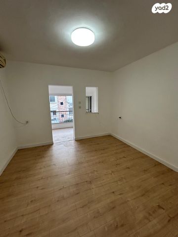 ליאון בלום 66