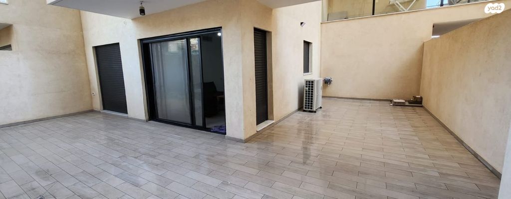 דירת גן, אלמוגים 25, המאפיה, מרכז העיר, אילת