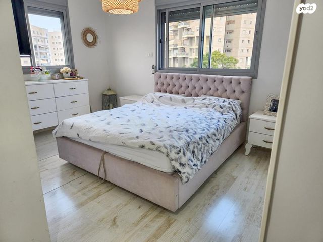 דירה, הר הצופים 54, רחובות ההולנדית, רחובות