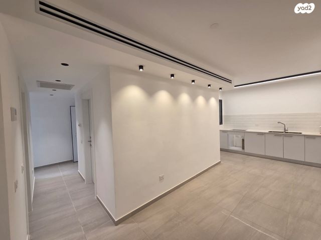 הרב שלום שבזי 225