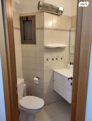 דירה, יהושע רבינוביץ 7, בן גוריון, חולון