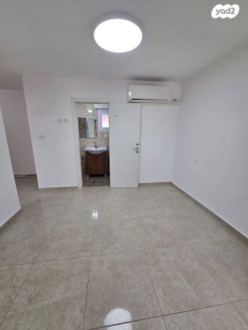 אהרון אשכולי 125